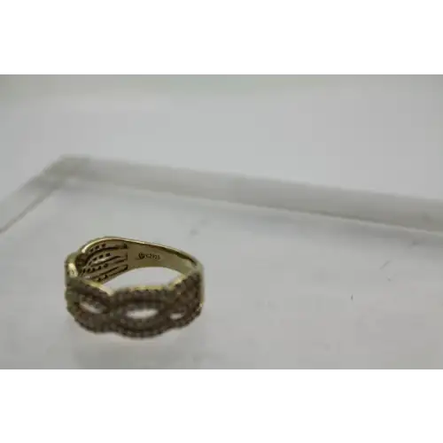 Signed .925 S.S. PAVE CZ BRAIDED & SCALLOPED DESIGN ring size 9 (3)
