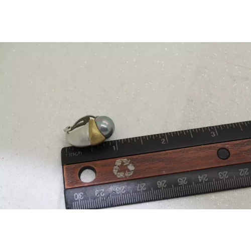Signed .925 S.S. TWO TONE MODERNIST TAHITIAN PEARL clip on