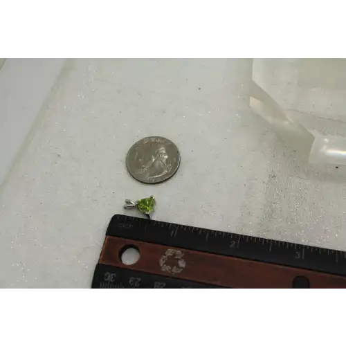 Signed DC 14k W.G. TRILLION CUT PERIDOT SOLITAIRE pendant