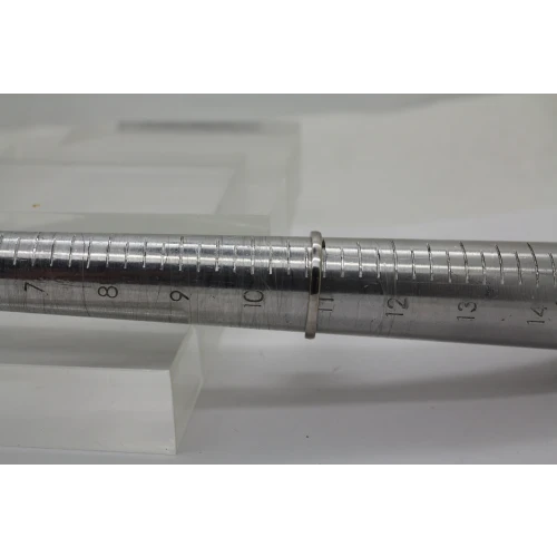 Signed DK .925 S.S. PERIDOT EMERALD SOLITAIRE w/ acc. size 10.75 #