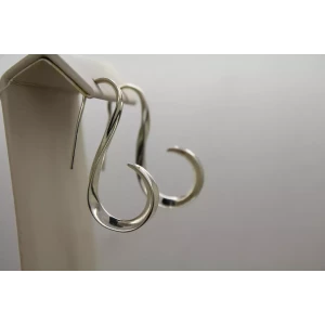 Signed dp DOUG PAULUS .925 S.S. BOLD SWIRL DESING DROP earrings