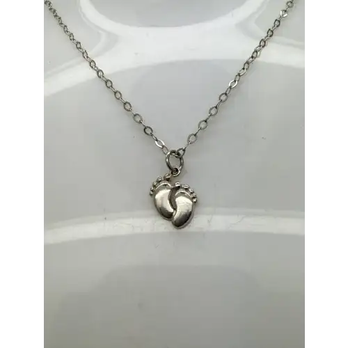 Signed EFY .925 S.S. BABY FEET pendant necklace 16-18