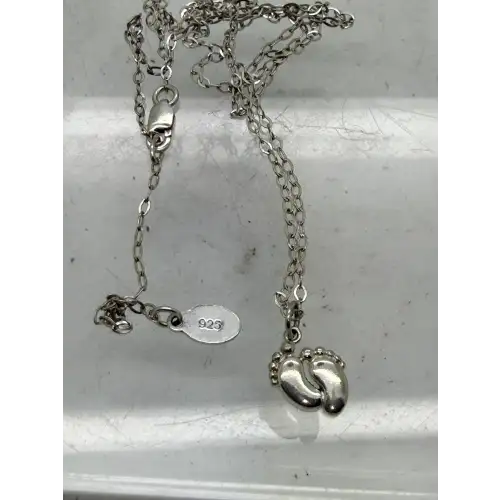 Signed EFY .925 S.S. BABY FEET pendant necklace 16-18