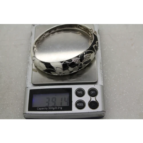 Signed EMA .925 S.S. BLACK & WHITE ENAMEL CZ Hinged bangle