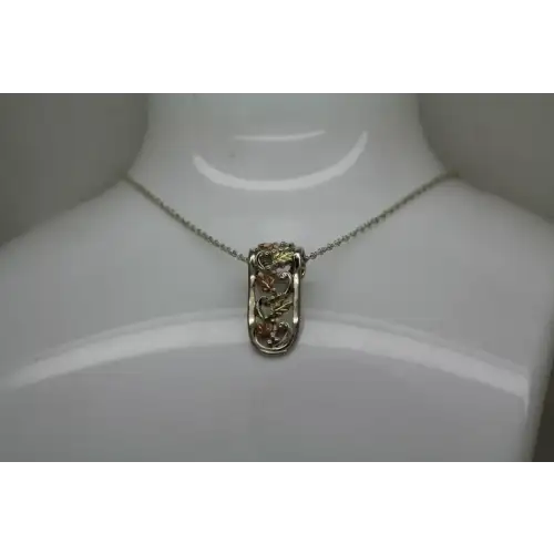Signed FD .925 S.S. TRI-COLOR GRAPEVINE FILIGREE DESIGN necklace