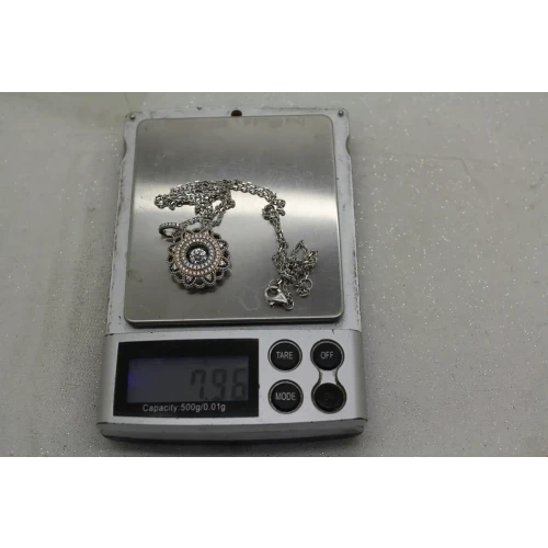 Signed GOT .925 S.S. TWO TONE STONE IN MOTION pendant necklace 18