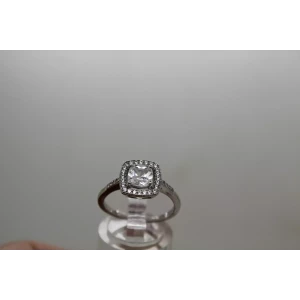 Signed IBB CN .925 S.S. CUBIC ZIRCONIA HALO ring size 8
