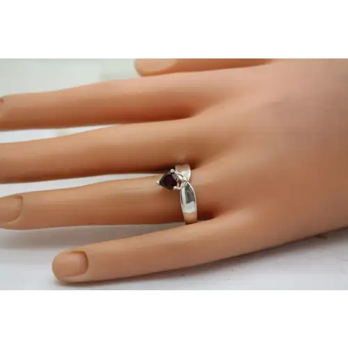 Signed NV .925 S.S. HEART CUT GARNET DANGLE ring size 9 #