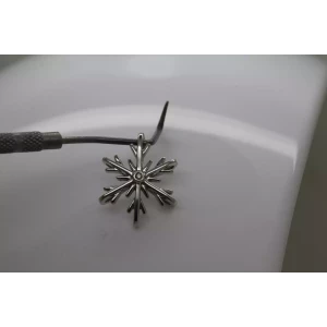 Signed SBD .925 S.S. DIMENSIONAL DIAMOND acc. SNOWFLAKE pendant