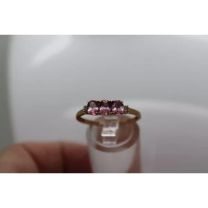 Signed STS 10k R.G. LIGHT AMETHYST & DIAMOND Accent ring size 10