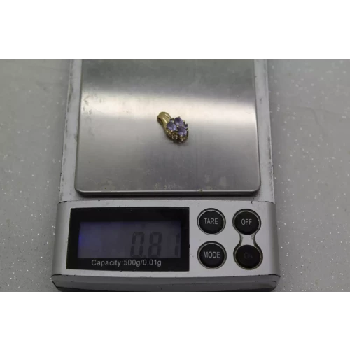 Signed STS 10k Y.G. TANZANITE CLUSTER pendant