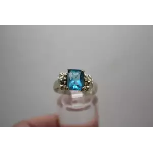 .925 S.S. Emerald Cut VIVID BLUE STONE ring size 7.75