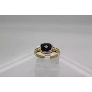14k Yellow Gold DEEP PURPLE AMETHYST SOLITAIRE ring size 8.5