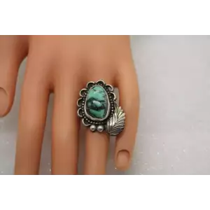 .925 Sterling Silver OLD PAWN SCALLOPED FEATHER DESIGN TURQUOISE size 7.5