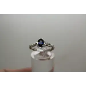 14k W.G. SAPPHIRE & .50ctw DIAMOND HALO TWIST BAND ring size 5.25