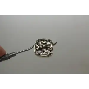 LORI BONN .925 S.S. MALTESE CROSS SQUARE SLIDE CHARM