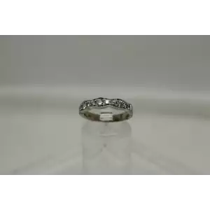 10k White Gold .62ctw DIAMOND SCALLOPED BAND ring size 6