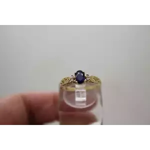 14k Y.G. BLUE SAPPHIRE SOLITAIRE w/ DIAMOND accents ring size 6