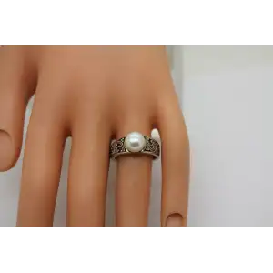 BA SUARTI BALI .935 S.S. BUTTON PEARL ring size 8
