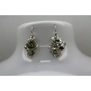 .925 S.S. Graduated DOGWOOD FLOWER DANGLE earrings