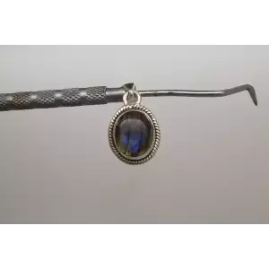 Vtg. .925 S.S. DEEP BLUE LABRADORITE ROPE BEZEL pendant