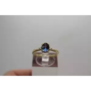 14k Yellow Gold ALEXANDRITE & DIAMOND ring size 6.75