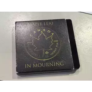  1oz Canadian Silver Maple Leaf In Mourning Colorized (2)