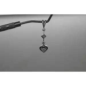 14k White Gold STUNNING DIAMOND ILLUSION HEART DANGLE pendant