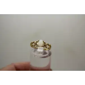 14k Y.G. OPAL & DIAMOND accent HEART BAND ring size 6.5