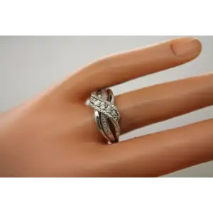JWBR .925 S.S. DIAMOMD ACCENT WAVE CROSSOVER ring size 9.25