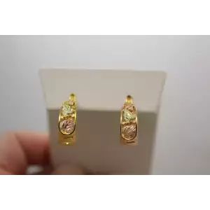 LANDSTROM'S 10k Black Hills Gold GRAPE LEAF DESIGN HALF HOOP Earrings