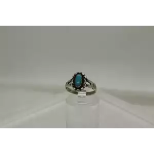 Vintage BELL TRADING POST .925 S.S. TURQUOISE petite ring size 5.75