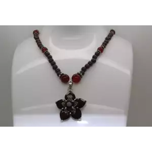 Estate .925 S.S. GARNET BEADED with GARNET pendant necklace 18