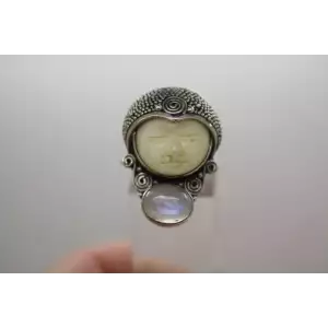 .925 Sterling Silver CARVED FACE GODDESS MOONSTONE ring size 7.75