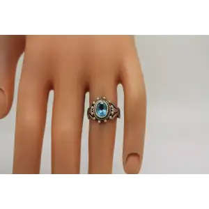 SOUTHWESTERN .925 S.S. Oval BLUE TOPAZ PETIT POINT ring size 6