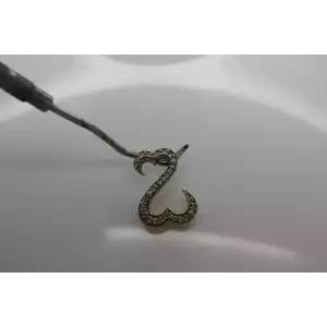 JANE SEYMOUR 14k Yellow Gold .25ctw DIAMOND OPEN HEART pendant