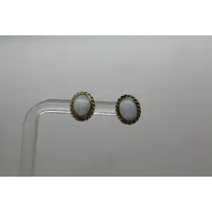 Vtg. CARLA 14k Y.G. Oval Cut OPAL STUD earrings 7mm x 5mm #