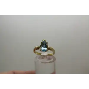 Signed 14k Y.G. Pear Cut BLUE TOPAZ FANCY DESIGN ring size 6.25