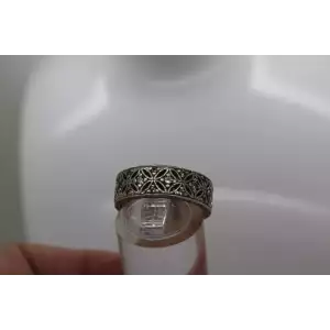 TACORI .925 S.S. CUBIC ZIRCONIA FLORAL BAND ring size 8.5