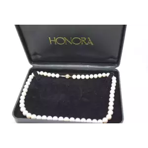 HONORA 14k Yellow Gold SHIMMERY WHITE PEARL necklace 18