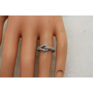 Signed HK 10k W.G. PAVE DIAMOND INTERTWINED LOOP DESIGN ring size 6