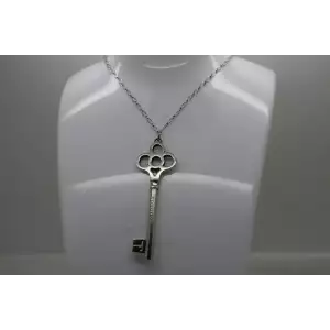 TIFFANY & CO. .925 SS CROWN SKELETON KEY & OVAL CHAIN necklace 30