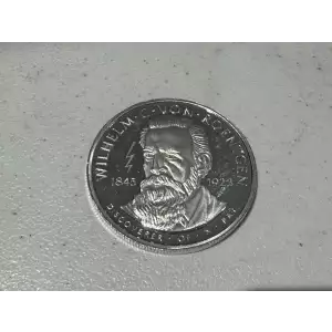 Wilhelm C Von Roentgen Rays X-Rays 1845-1923 1 oz .999 Fine Silver Round