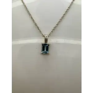 NWT .925 S.S. Emerald Cut BLUE TOPAZ pendant necklace 18