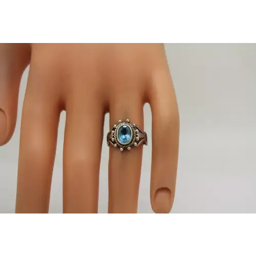 SOUTHWESTERN .925 S.S. Oval BLUE TOPAZ PETIT POINT ring size 6