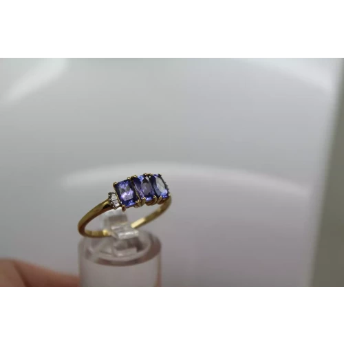 STS 14k Y.G. Emerald Cut TANZANTIE & DIAMOND Accent ring size 10.25