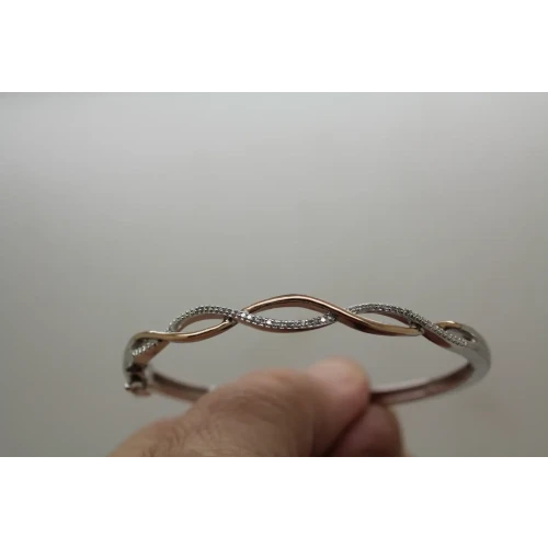 SUN .925 S.S. 10k R.G. DIAMOND TWIST DESIGN HINGED BANGLE