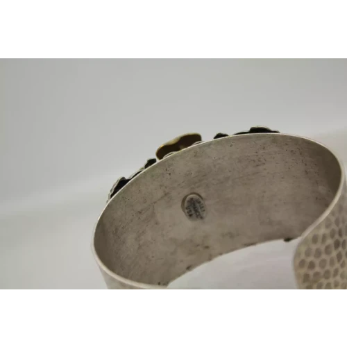 SWEET ROMANCE USA HAMMERED silvertone ENAMEL 3D FLOWER CUFF