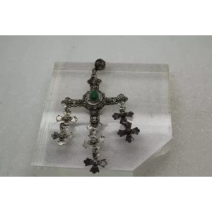 Taxco Mexico .925 S.S. YALALAG WEDDING CROSS w/ green stone pend.
