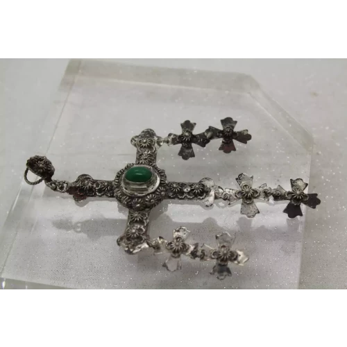 Taxco Mexico .925 S.S. YALALAG WEDDING CROSS w/ green stone pend.